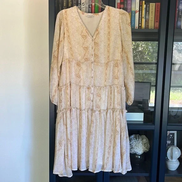 moon river dresses Nike Victory Women's Full-Coverage Swim Tunic main image 1